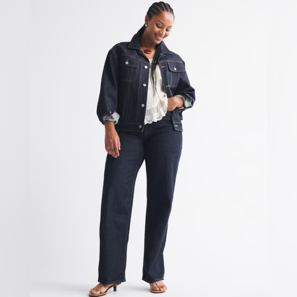 NWT Abercrombie and Fitch High Rise Loose Jean Dark Rinse 36R/22 Curve Love